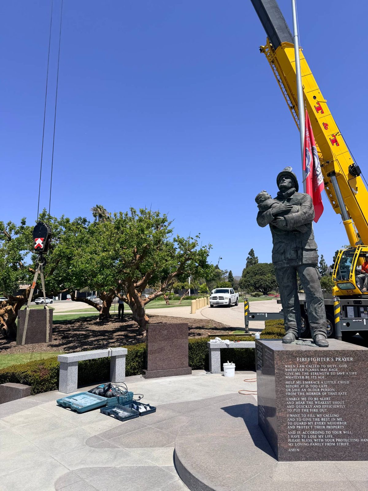 Ampliación del Monumento a los Bomberos Caídos del Condado de Ventura, de GVG Memorials